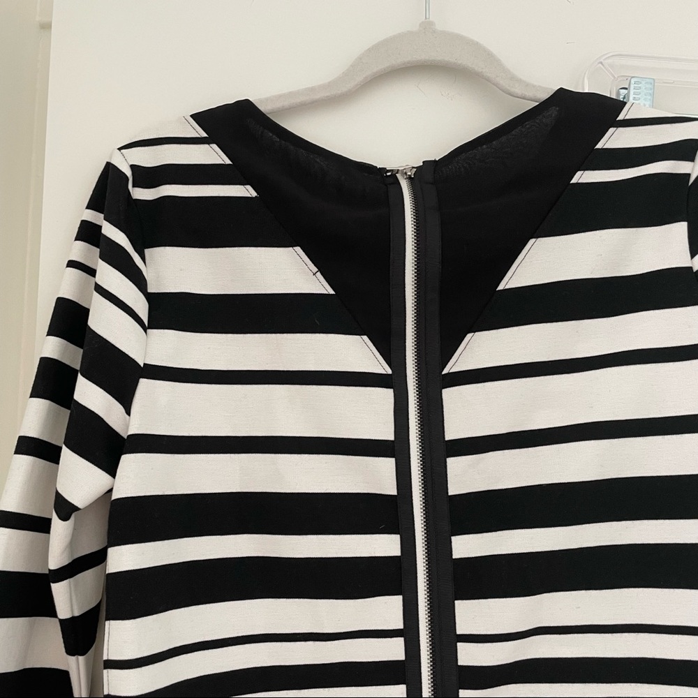 Two Piece Stripped Sam Edelman Set - Picture 4 of 10